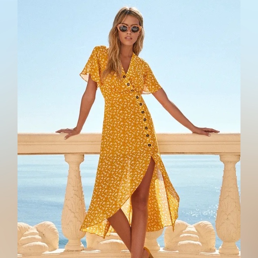 Lulus After-Bloom Delight Golden Yellow Floral Print
Midi Dress